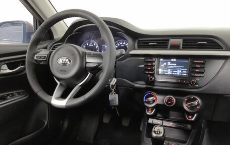 KIA Rio IV, 2018 год, 1 155 000 рублей, 9 фотография
