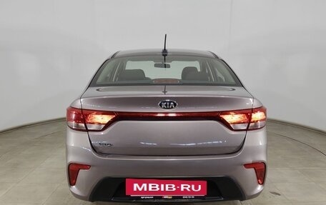 KIA Rio IV, 2018 год, 1 155 000 рублей, 6 фотография