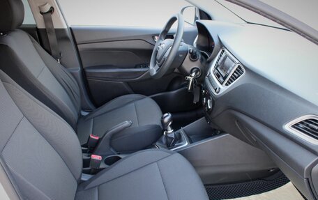 Hyundai Solaris II рестайлинг, 2019 год, 1 175 000 рублей, 12 фотография
