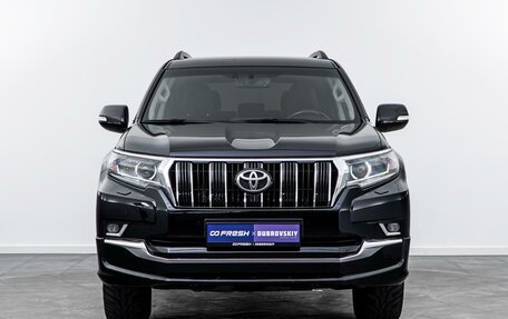 Toyota Land Cruiser Prado 150 рестайлинг 2, 2019 год, 4 674 300 рублей, 3 фотография