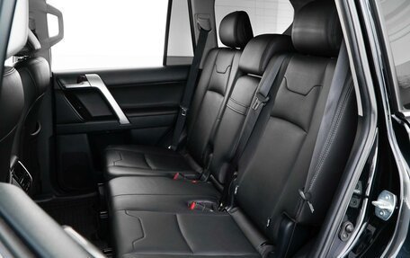 Toyota Land Cruiser Prado 150 рестайлинг 2, 2019 год, 4 674 300 рублей, 9 фотография