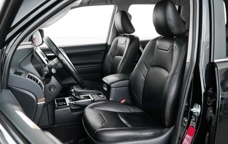 Toyota Land Cruiser Prado 150 рестайлинг 2, 2019 год, 4 674 300 рублей, 10 фотография