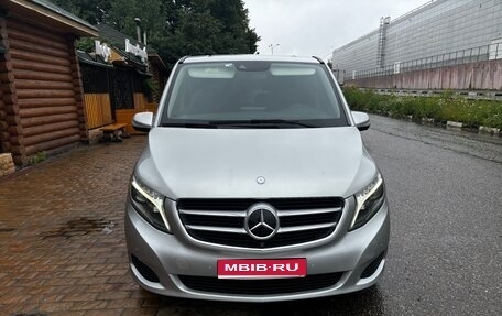 Mercedes-Benz V-Класс, 2015 год, 3 580 000 рублей, 1 фотография