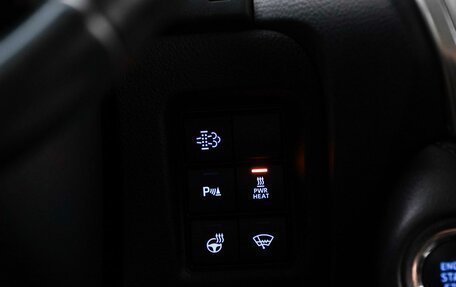 Toyota Land Cruiser Prado 150 рестайлинг 2, 2019 год, 4 674 300 рублей, 19 фотография