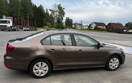 Volkswagen Jetta VI, 2011 год, 650 000 рублей, 5 фотография