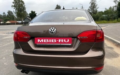 Volkswagen Jetta VI, 2011 год, 650 000 рублей, 4 фотография