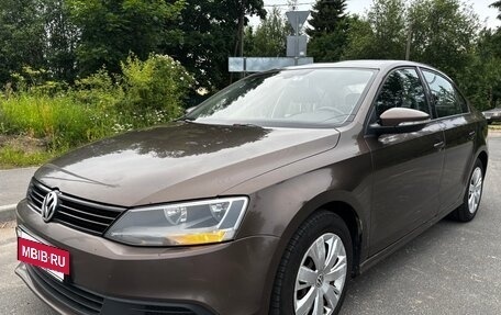 Volkswagen Jetta VI, 2011 год, 650 000 рублей, 8 фотография
