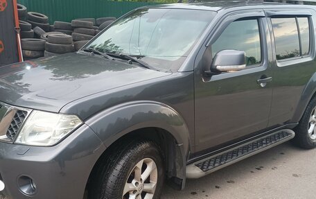Nissan Pathfinder, 2013 год, 2 200 000 рублей, 2 фотография