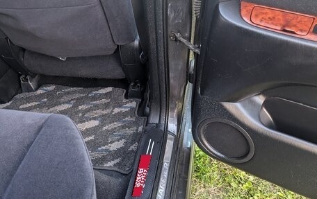 Toyota Harrier, 2002 год, 1 250 000 рублей, 31 фотография