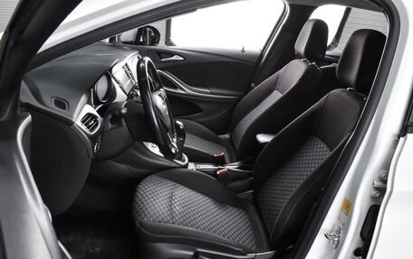 Opel Astra K, 2018 год, 1 334 000 рублей, 10 фотография