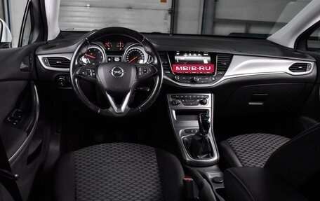 Opel Astra K, 2018 год, 1 334 000 рублей, 6 фотография