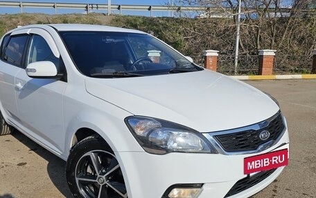 KIA cee'd I рестайлинг, 2010 год, 900 000 рублей, 4 фотография