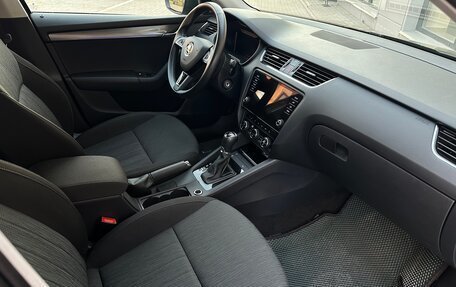 Skoda Octavia, 2019 год, 1 750 000 рублей, 20 фотография