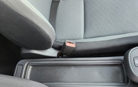 Honda Fit, 2020 год, 1 550 000 рублей, 13 фотография