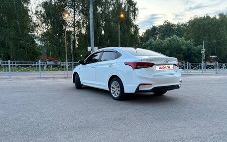 Hyundai Solaris II рестайлинг, 2019 год, 950 000 рублей, 4 фотография