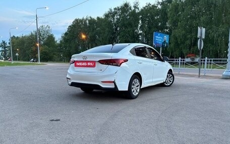 Hyundai Solaris II рестайлинг, 2019 год, 950 000 рублей, 3 фотография