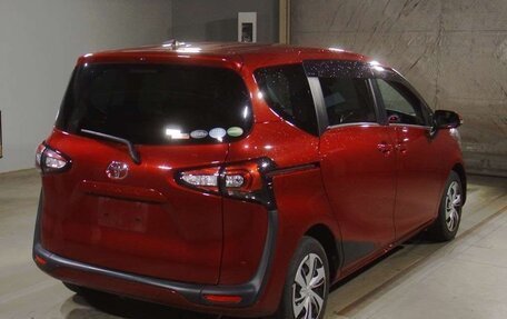 Toyota Sienta II, 2018 год, 1 680 000 рублей, 2 фотография