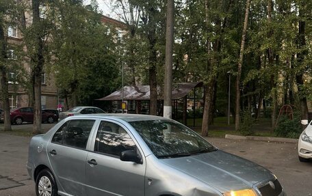 Skoda Fabia I, 2001 год, 290 000 рублей, 2 фотография