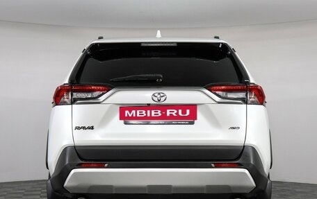 Toyota RAV4, 2019 год, 2 577 000 рублей, 6 фотография