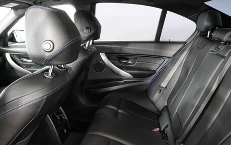 BMW 3 серия, 2018 год, 2 997 000 рублей, 14 фотография