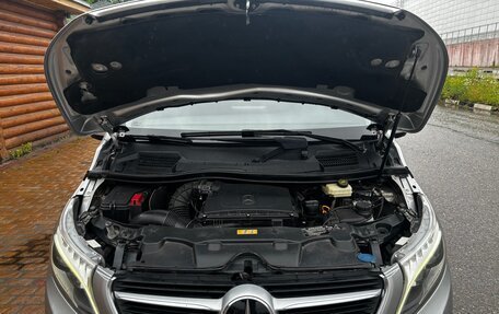 Mercedes-Benz V-Класс, 2015 год, 3 580 000 рублей, 2 фотография