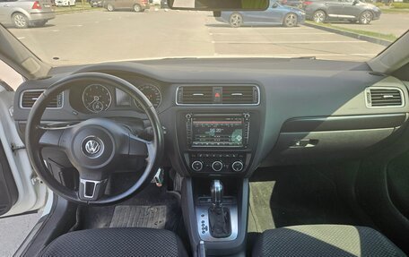 Volkswagen Jetta VI, 2014 год, 830 000 рублей, 12 фотография