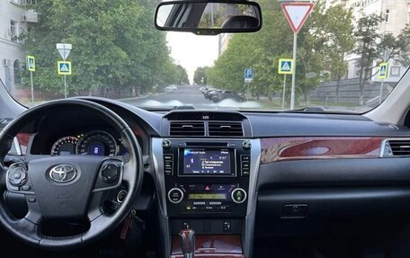 Toyota Camry, 2013 год, 1 700 000 рублей, 14 фотография