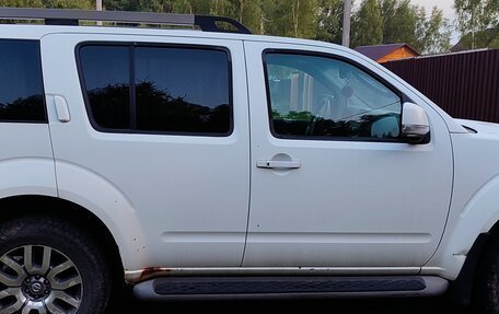 Nissan Pathfinder, 2011 год, 1 450 000 рублей, 4 фотография