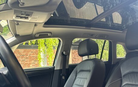 Volkswagen Tiguan II, 2019 год, 2 800 000 рублей, 3 фотография