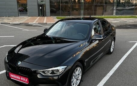 BMW 3 серия, 2018 год, 2 390 000 рублей, 1 фотография