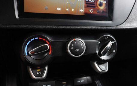 KIA Rio IV, 2021 год, 1 209 000 рублей, 12 фотография