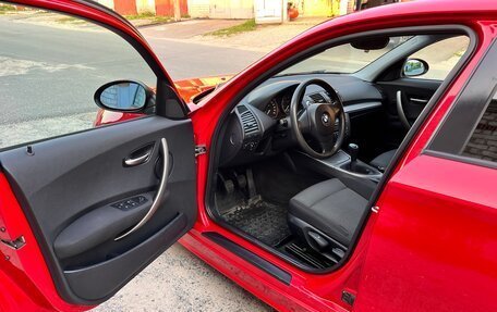 BMW 1 серия, 2006 год, 680 000 рублей, 14 фотография