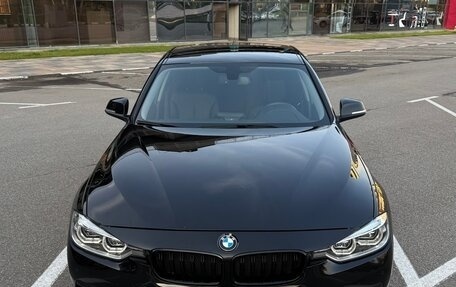 BMW 3 серия, 2018 год, 2 390 000 рублей, 2 фотография