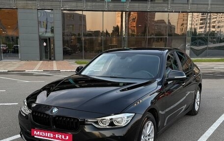 BMW 3 серия, 2018 год, 2 390 000 рублей, 7 фотография