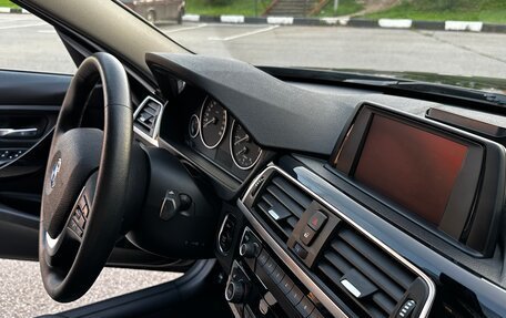 BMW 3 серия, 2018 год, 2 390 000 рублей, 21 фотография