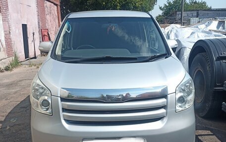 Toyota Noah III, 2009 год, 1 400 000 рублей, 10 фотография