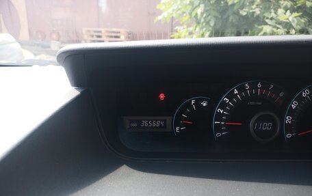 Toyota Noah III, 2009 год, 1 400 000 рублей, 16 фотография