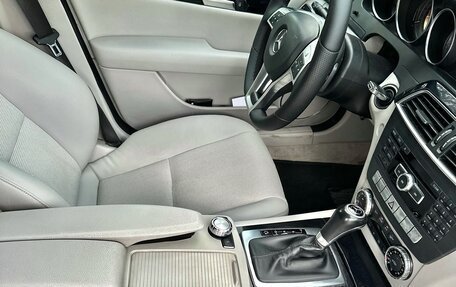 Mercedes-Benz C-Класс, 2011 год, 1 360 000 рублей, 14 фотография