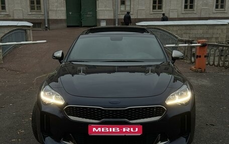 KIA Stinger I, 2018 год, 2 550 000 рублей, 10 фотография