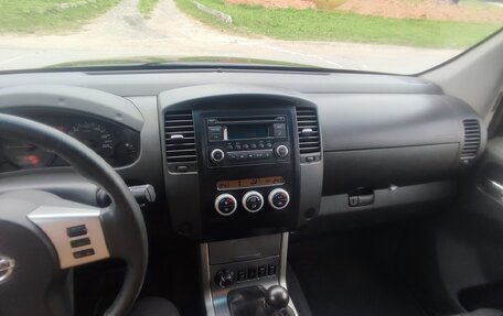 Nissan Navara (Frontier), 2013 год, 1 350 000 рублей, 6 фотография