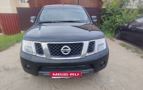 Nissan Navara (Frontier), 2013 год, 1 350 000 рублей, 2 фотография