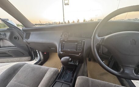Toyota Crown, 1993 год, 600 000 рублей, 9 фотография