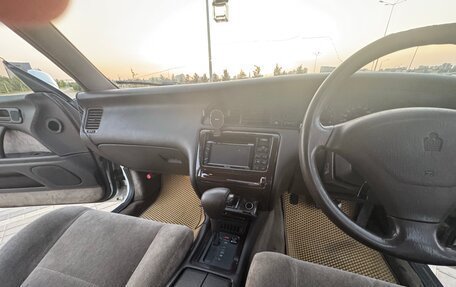 Toyota Crown, 1993 год, 600 000 рублей, 11 фотография