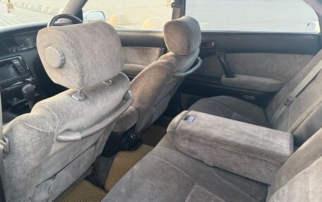 Toyota Crown, 1993 год, 600 000 рублей, 22 фотография