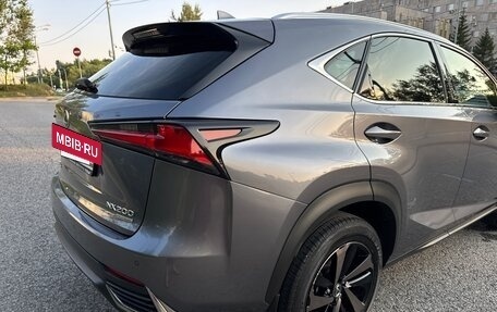 Lexus NX I, 2021 год, 4 500 000 рублей, 5 фотография