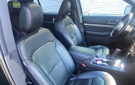 Ford Explorer VI, 2013 год, 2 650 000 рублей, 7 фотография