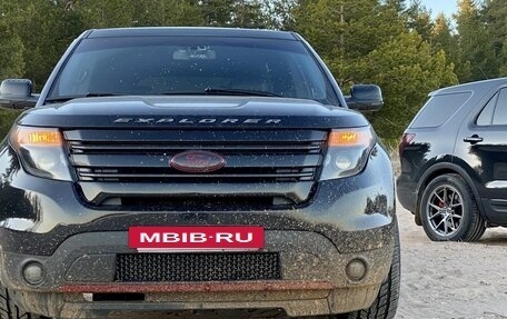 Ford Explorer VI, 2013 год, 2 650 000 рублей, 3 фотография