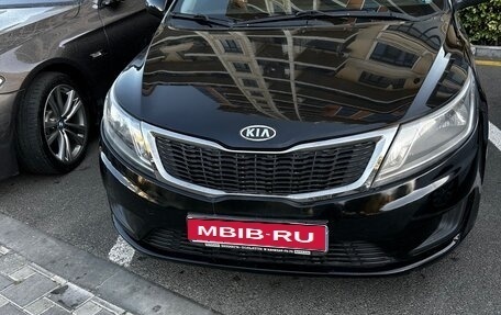 KIA Rio III рестайлинг, 2013 год, 800 000 рублей, 1 фотография