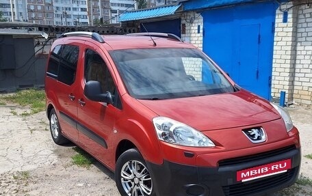 Peugeot Partner II рестайлинг 2, 2010 год, 685 000 рублей, 7 фотография