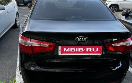 KIA Rio III рестайлинг, 2013 год, 800 000 рублей, 2 фотография